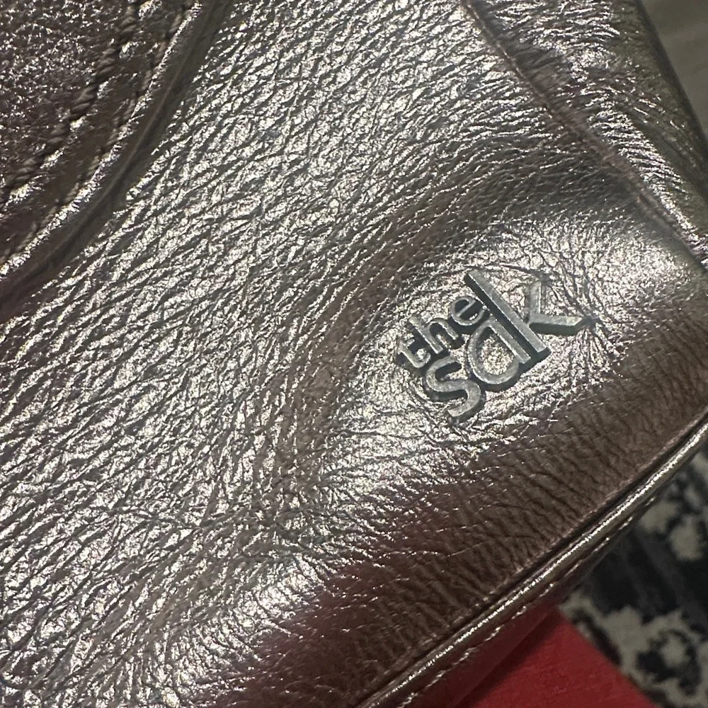 The Sak Ventura gold crossbody - Picture 8 of 11